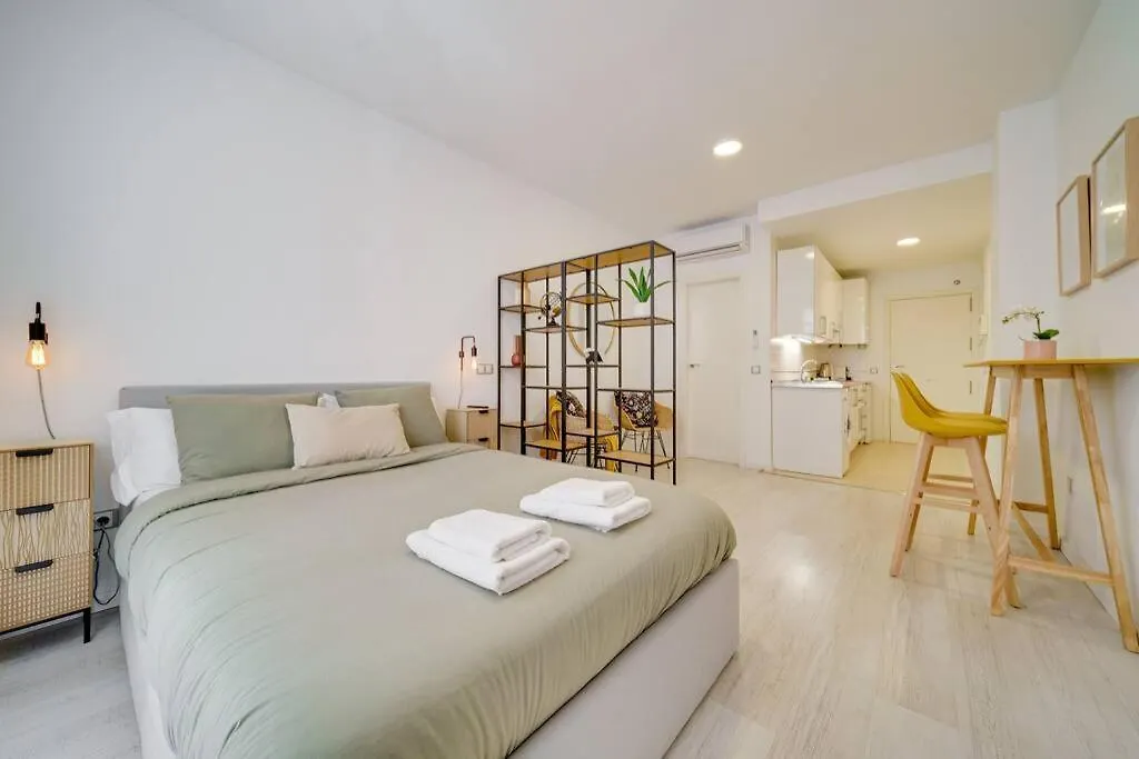 Exquisito Estudio En El Centro De Málaga Lägenhet