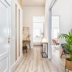  Apartment Mid Century Spanien